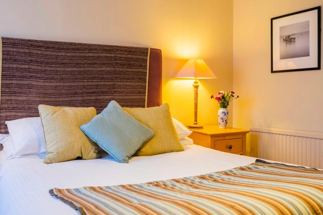 The Swan Hotel - Bradford-On-Avon Esterno foto