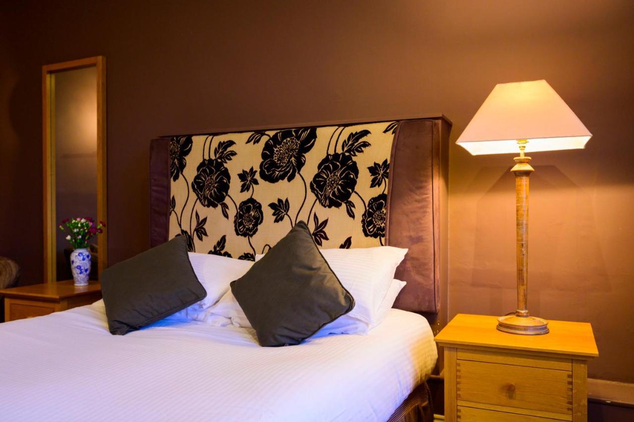 The Swan Hotel - Bradford-On-Avon Esterno foto