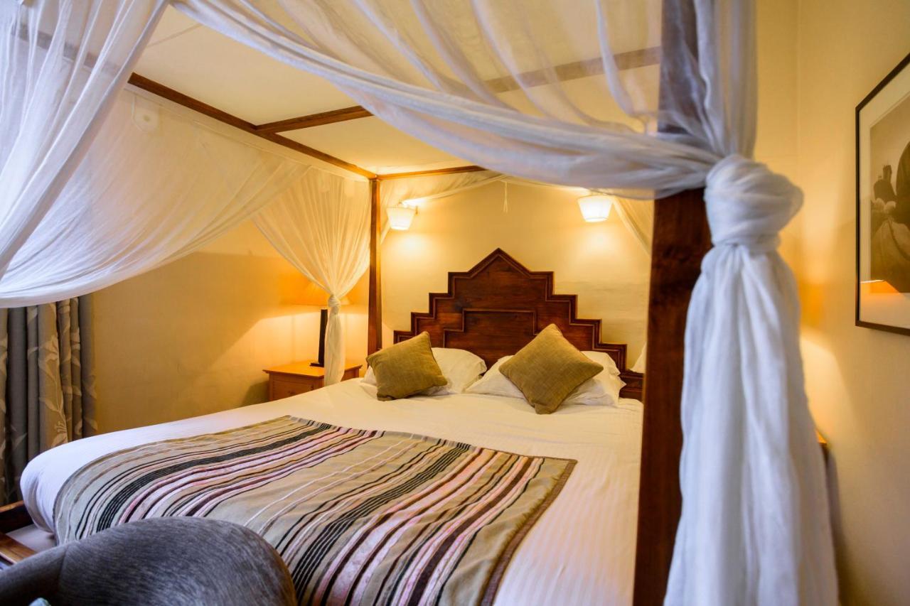 The Swan Hotel - Bradford-On-Avon Esterno foto